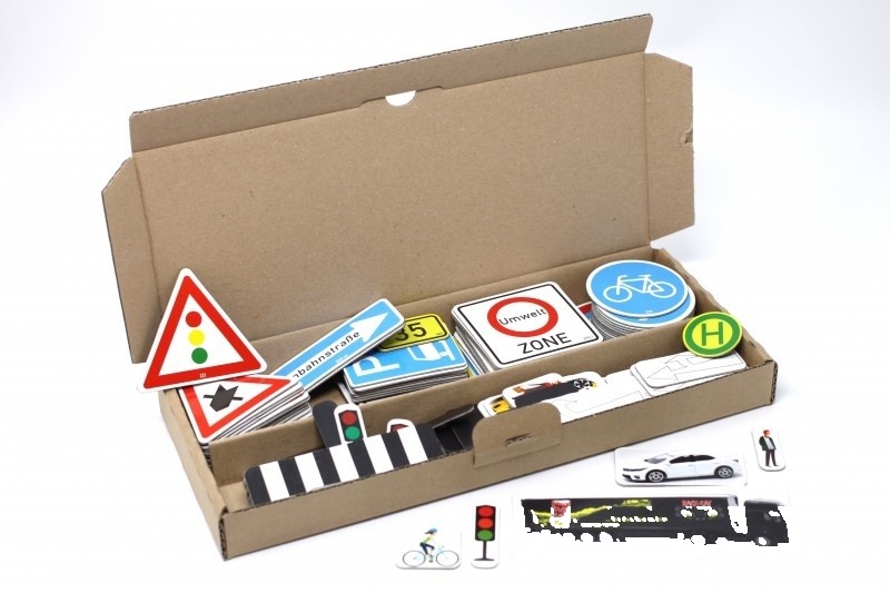 Semnale rutiere - set, 124 piese magnetice