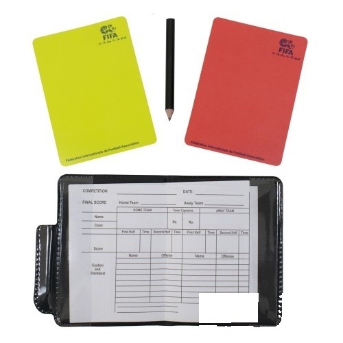 Cartonașe de arbitru cu carnet și creion
